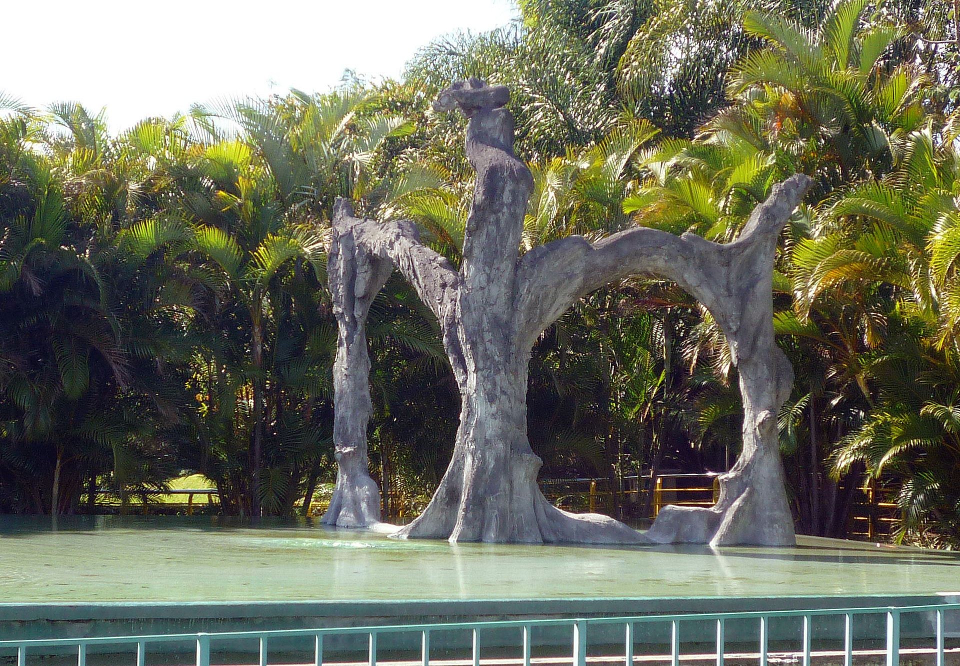 Obra pública / Arte público _ Franklin Zúñiga _ Esperanza _ Parque de Diversiones, San José, Costa Rica